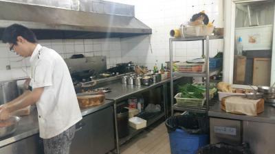 粥品實體店及菜品研發中心